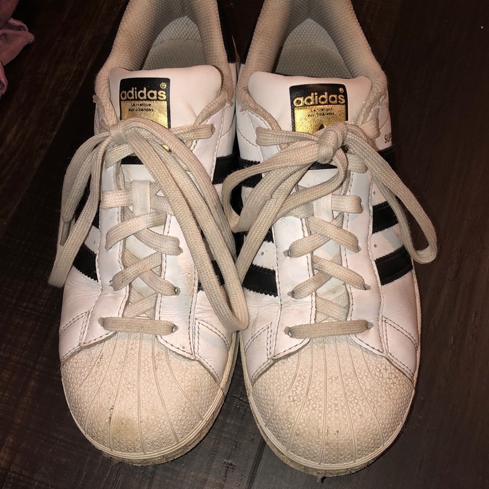 Adidas super stars